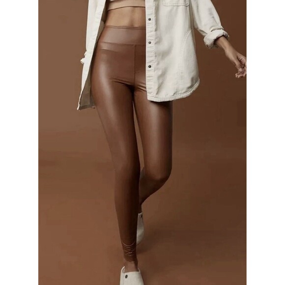 Offline By Aerie Real Luxe Faux Leather Leggings Caramel Brown Women's SMALL NWT - Picture 1 of 10